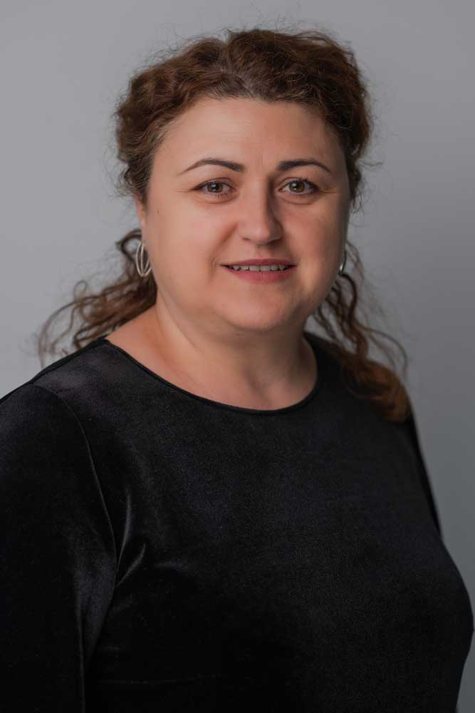 Cristina DOBRESCU